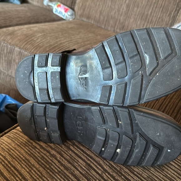 Ugg Australia Alston Zipper Buckle Suede Boots - Picture 6 of 12